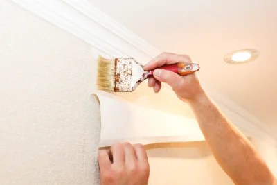 Pose de papier peint à Aschbach — revêtements muraux et toiles de verre